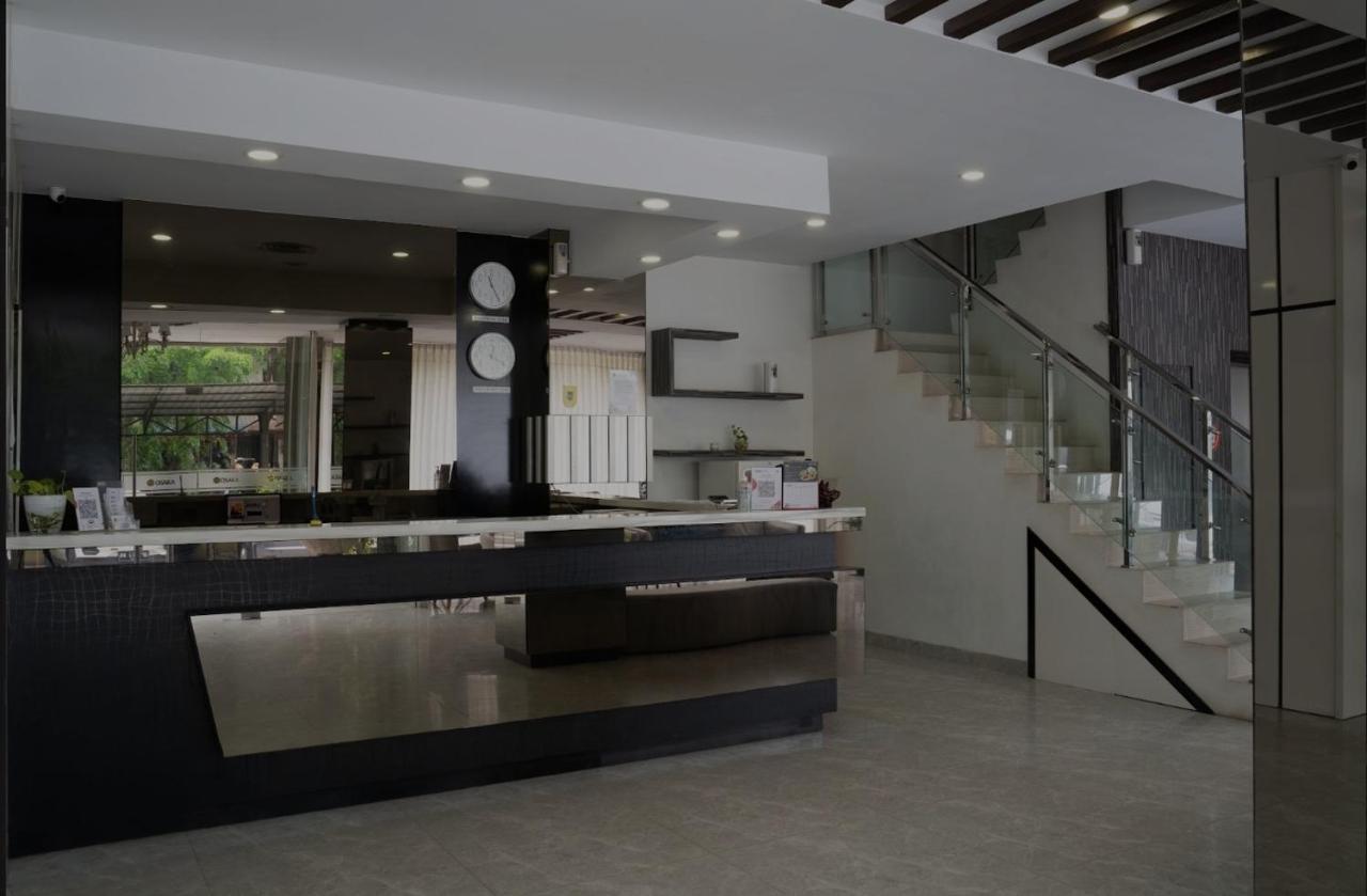 Osaka Hotel Batam Nagoya Dış mekan fotoğraf